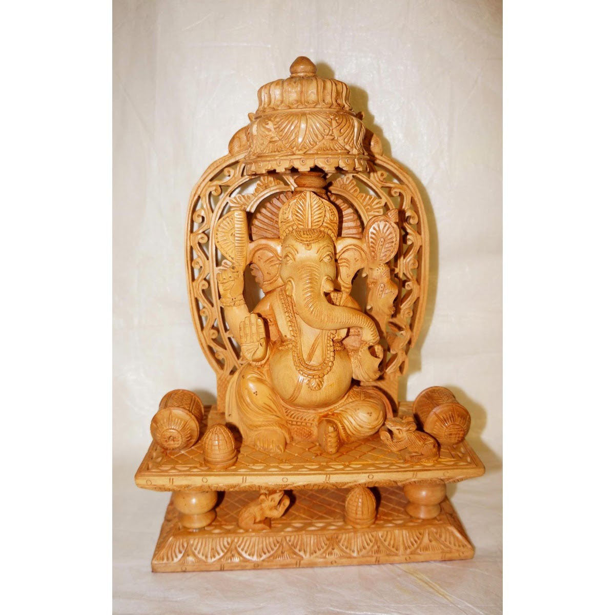 Ganesh Wood Umb 12"