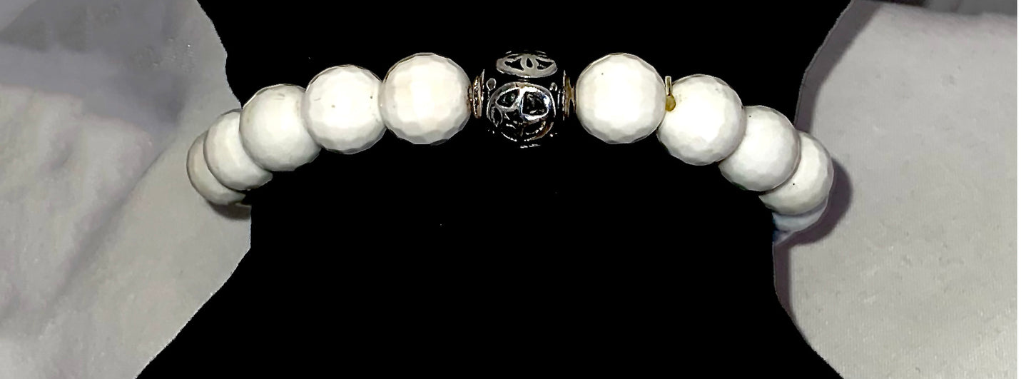White Agate Bracelet 10 mm - Faceted